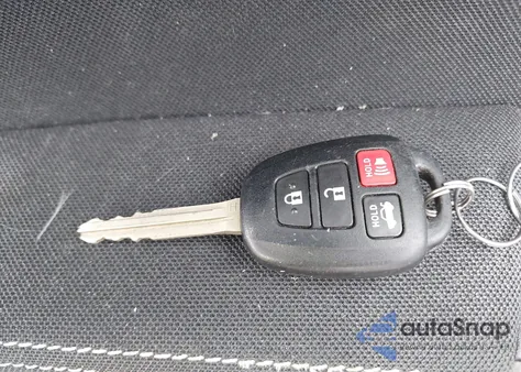 2018 Toyota Corolla Le z USA, uszkodzony, nr VIN 2T1BURHE5JC089959